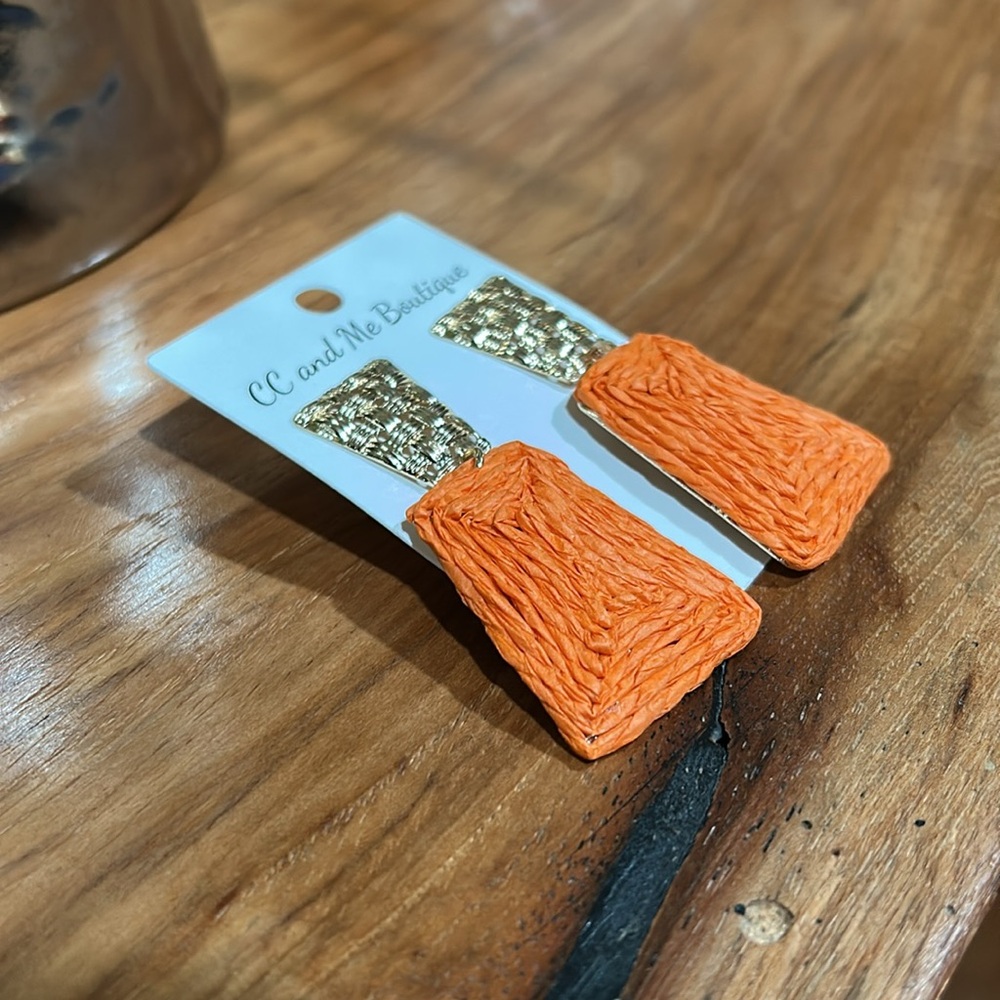 NWT Bright Orange Raffia Woven Geometric Statement Earrings
C3 - Picture 7 of 8